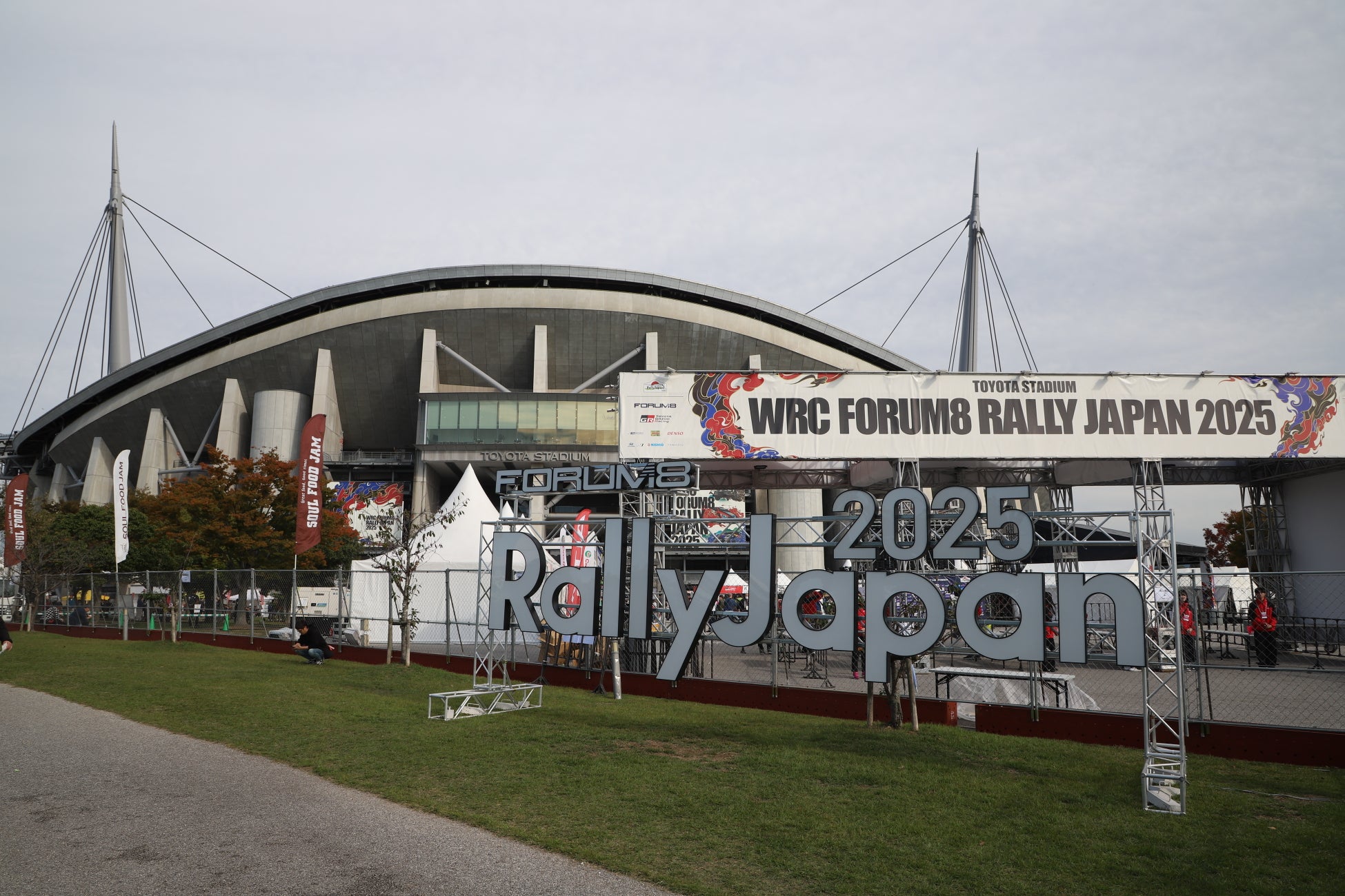 映像、音、光、空間演出がこの一台で完結する。スタジアム・アリーナ・ライブ向けの統合ディスプレイプラットフォーム「UOSS」をリリース(アビックス株式会社)