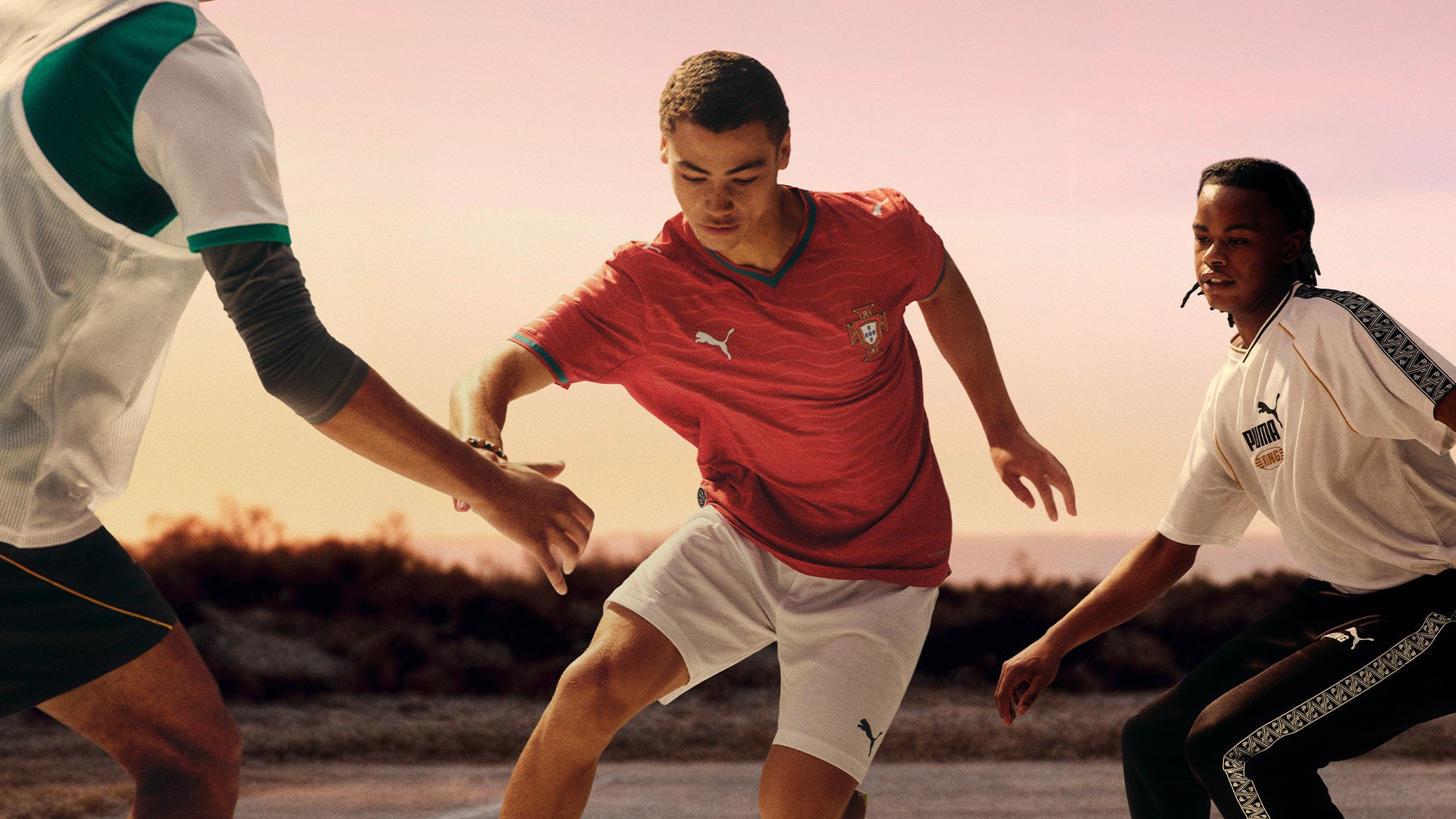 プーマ契約の欧州5カ国の新ホームキットを発表！“For the Love of the Shirt” をテーマにデザインされたコレクション