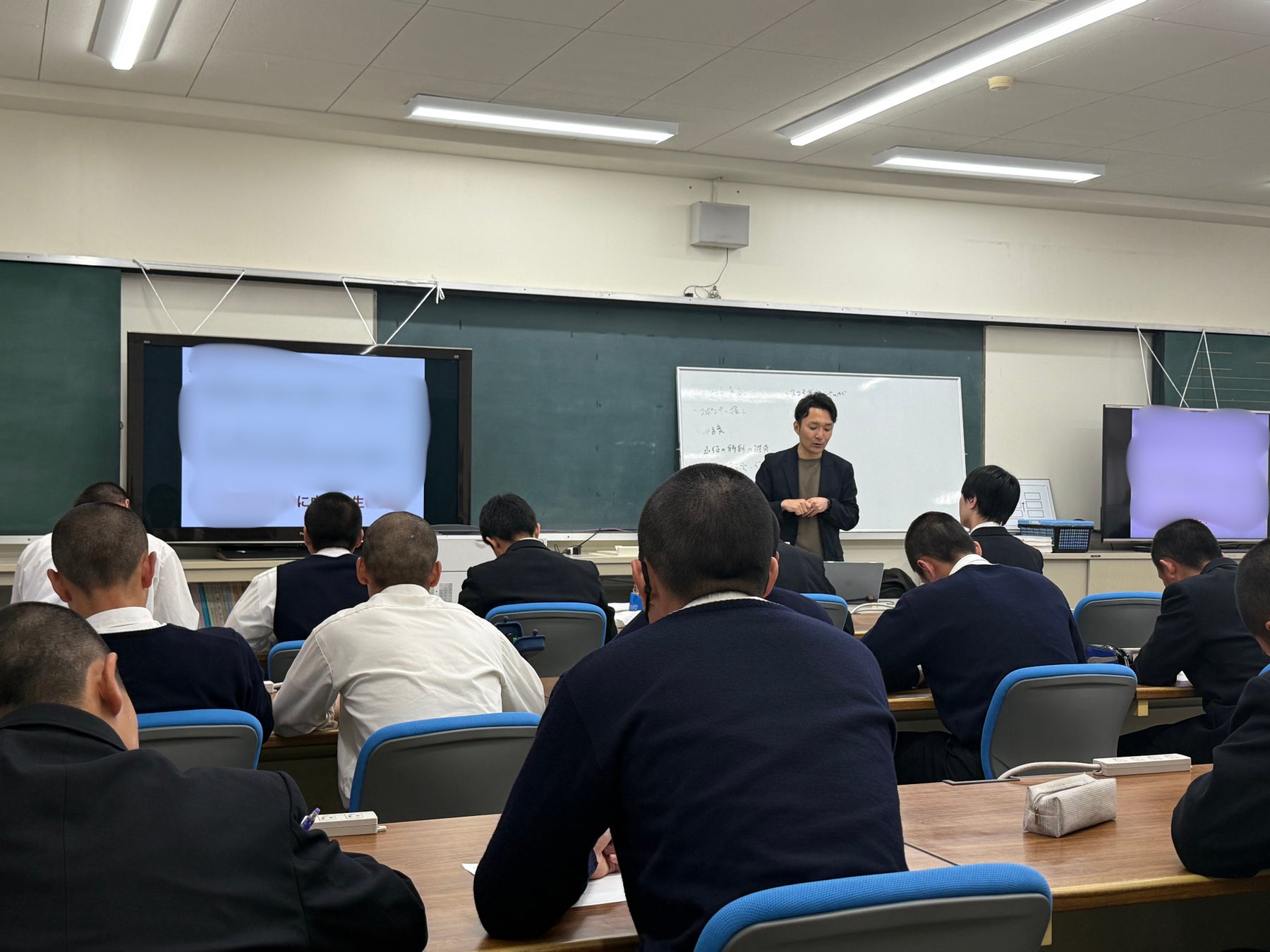 【香川オリーブガイナーズ】《特許取得モデルの成果》藤井高校で「集客率増加」プレゼン大会を実施。経営陣と現役選手が学生のビジネス戦略を審査