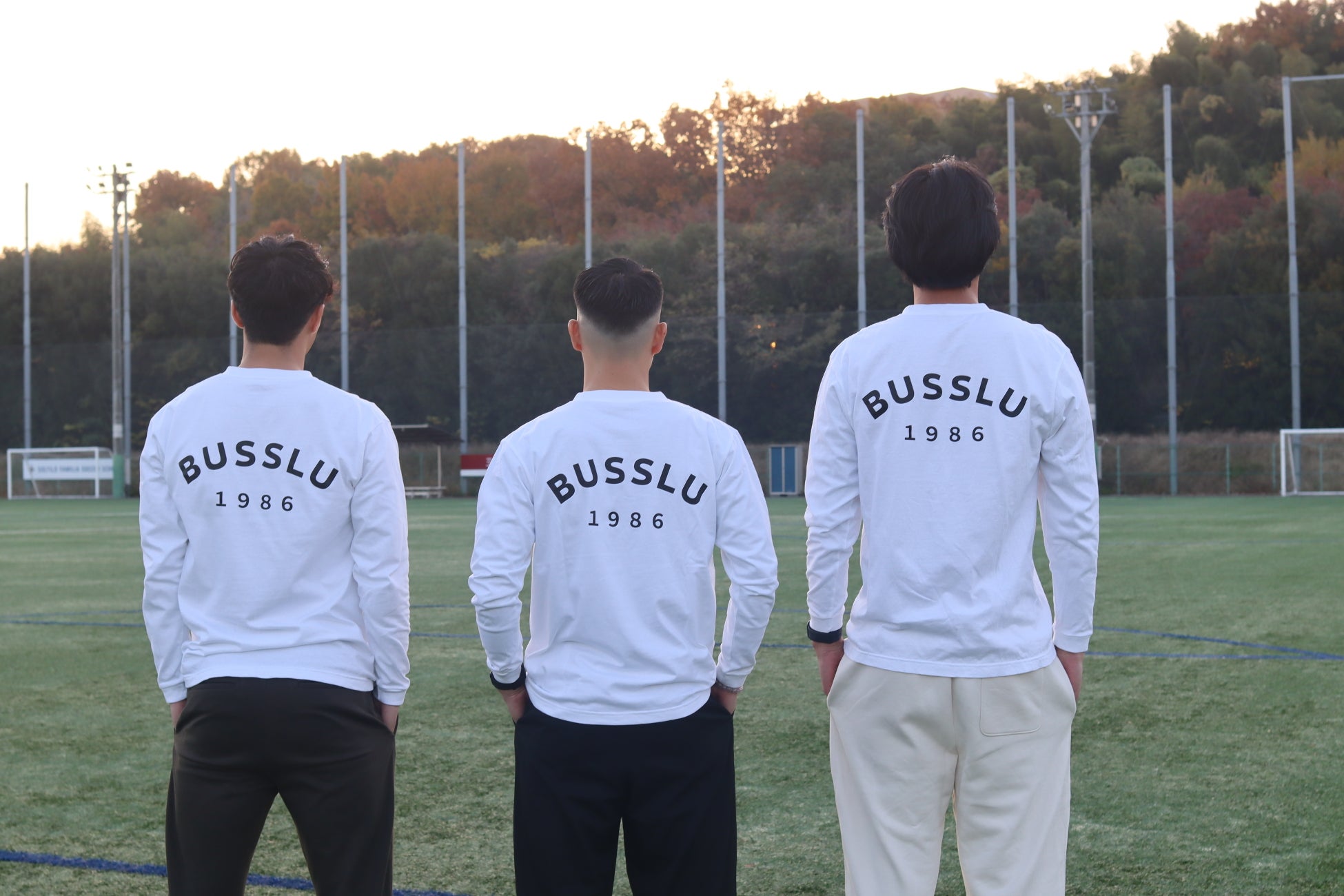 レゲエアーティスト NATURAL WEAPON プロデュース アパレルブランド「 BUSSLU1986 」 を 合同会社レクソルから Osaka City SC 選手へウェアをご提供いただきました