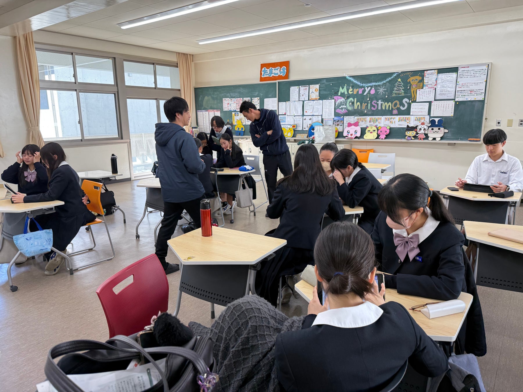 【香川オリーブガイナーズ】《特許取得モデル》大手前高松高校で「球団経営戦略の実践授業」を開催。グッズ開発などの超実践プロジェクトによる実践教育の成果