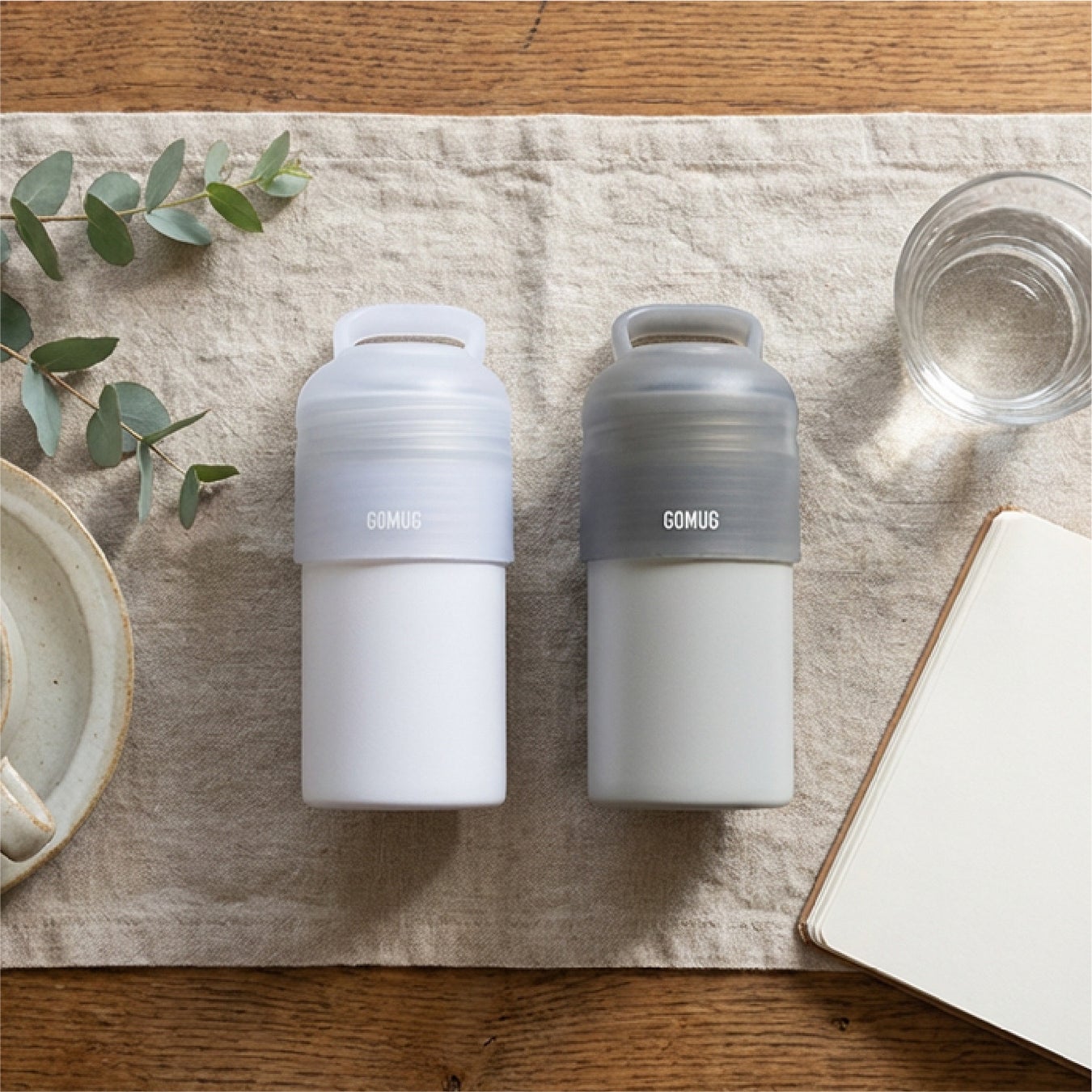 【新商品】ペットボトルが、最後のひと口まで美味しい温度に。ホットもアイスもそのまま入れるだけのペットボトルホルダーが登場