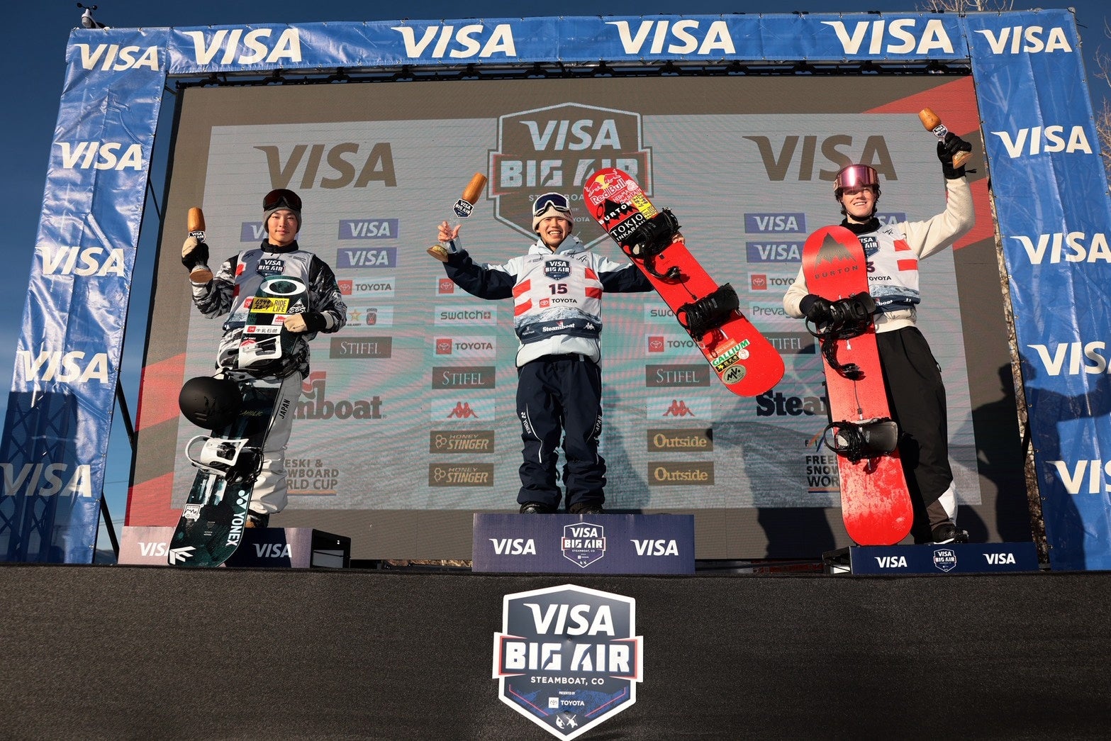 【ネコマ マウンテン】契約アスリート 荻原大翔選手がFISスノーボードW杯で逆転優勝しました!