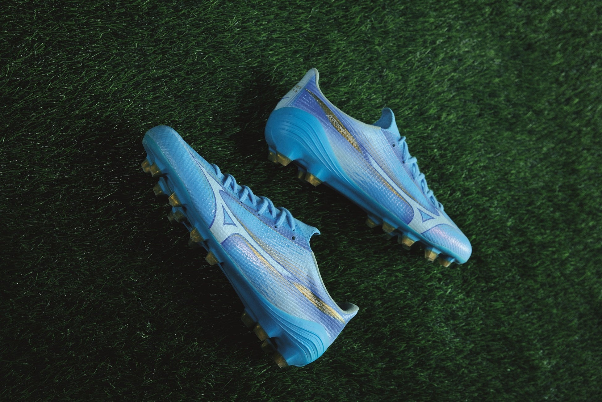 フットボールシューズ「MIZUNO α Ⅲ」シリーズ発売