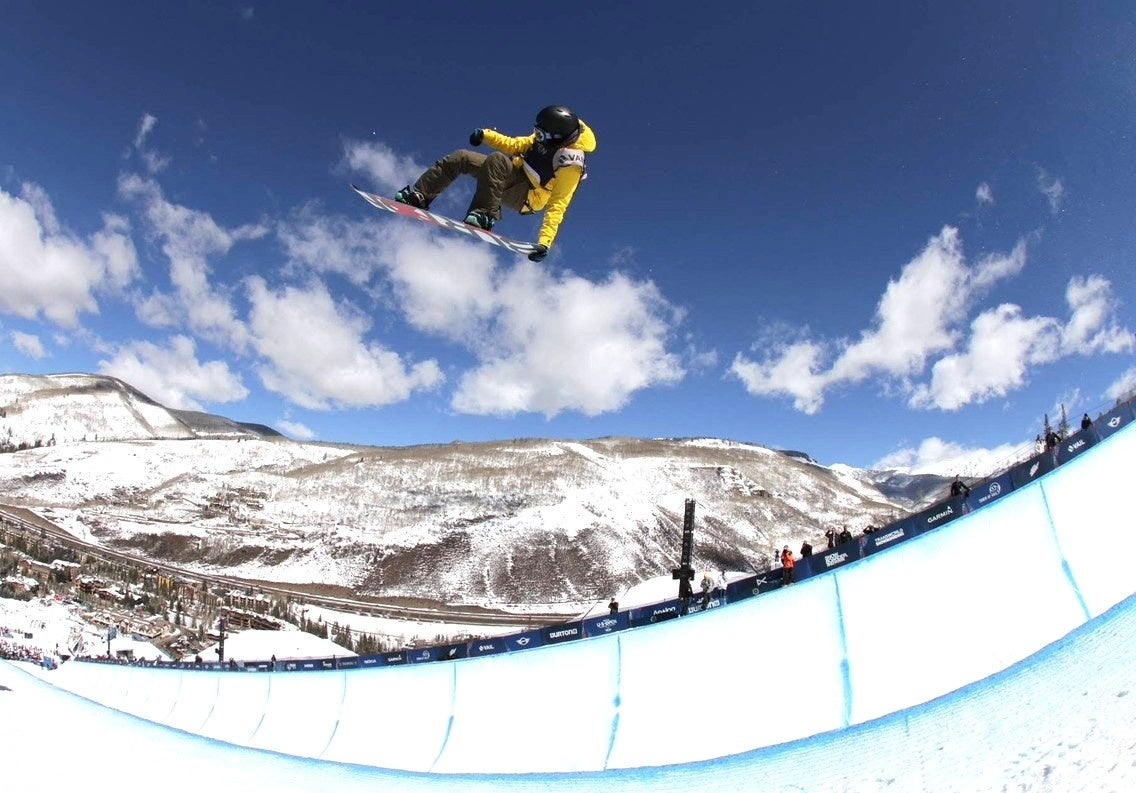 1/17(土)・18(日)開催　レッスン受講者募集中！【びわ湖バレイ】元冬季五輪選手　弊社社員岡田良菜によるキッズ向けスノーボードレッスン「オリンピアンと一緒に滑ろう！OKキッズキャンプ☆」