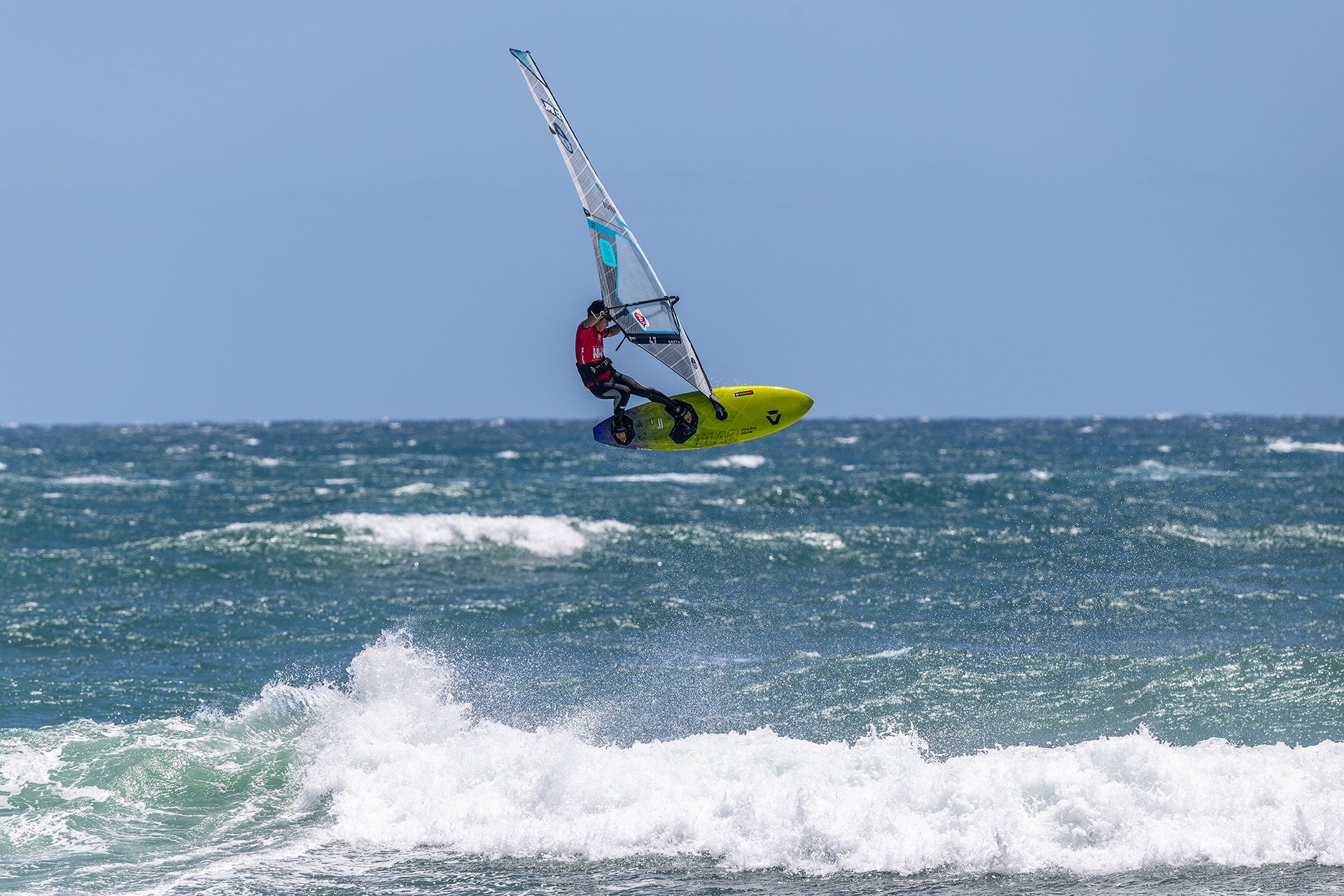 エスクリバーノとケニオンがジュニア世界ウインドサーフィン・ウェーブ王者に オーストラリア・ジェラルトンで日本のジュニア選手が躍動