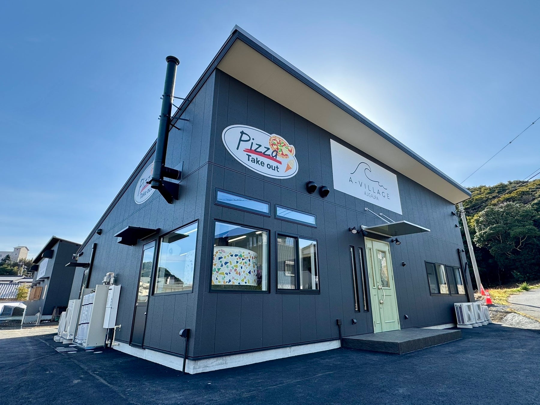 やわらかい接地感と適度な反発性を備えたランニングシューズ「GEL-CUMULUS 28」を発売