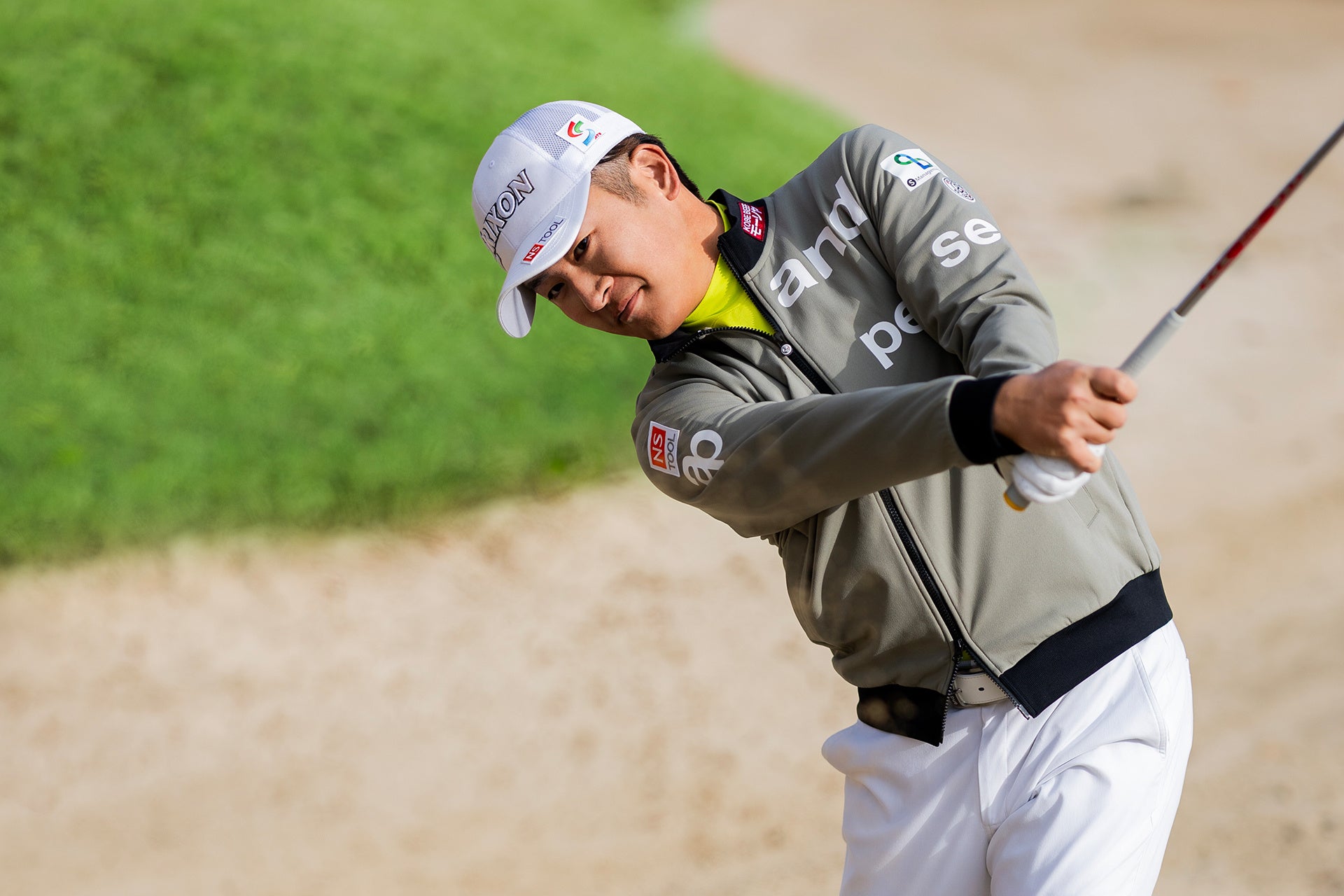 アンパスィ、プロゴルファーの安森一貴選手とウエア契約を締結！