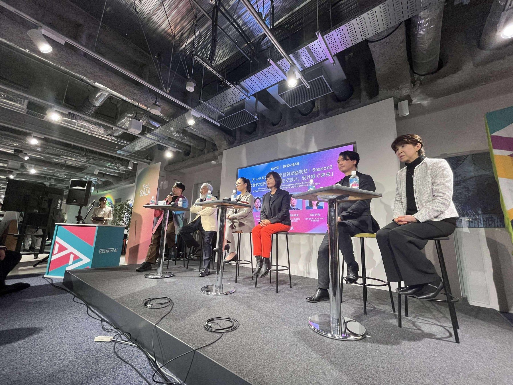 岡崎竜城スイミングクラブ、親子2代で国際テックイベントに登壇