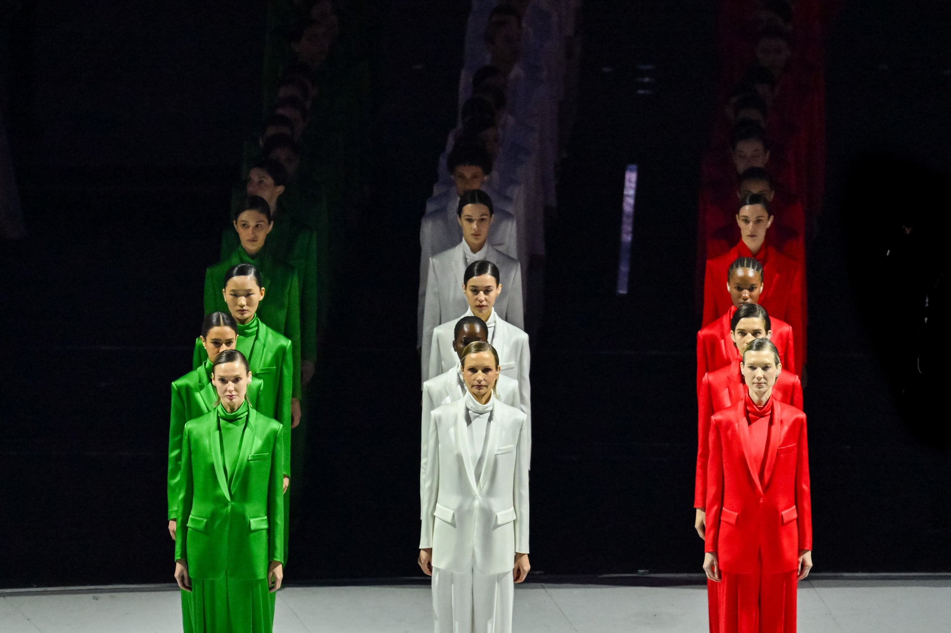 【ジョルジオ アルマーニ】ミラノ・コルティナ2026開会式にエレガンスとクリエイティビティで貢献