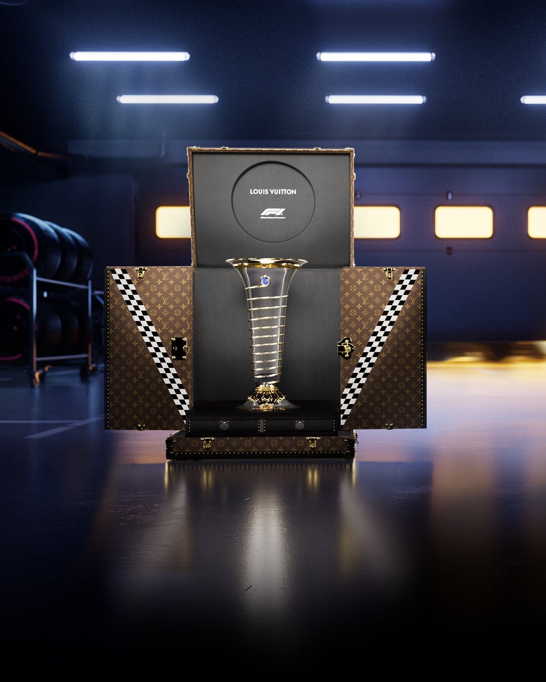 【ルイ·ヴィトン】「Victory Travels in Vuitton(勝利の喜びをのせて旅するルイ·ヴィトン)」：フォーミュラ1®とのオフィシャル·パートナーシップが2年目に