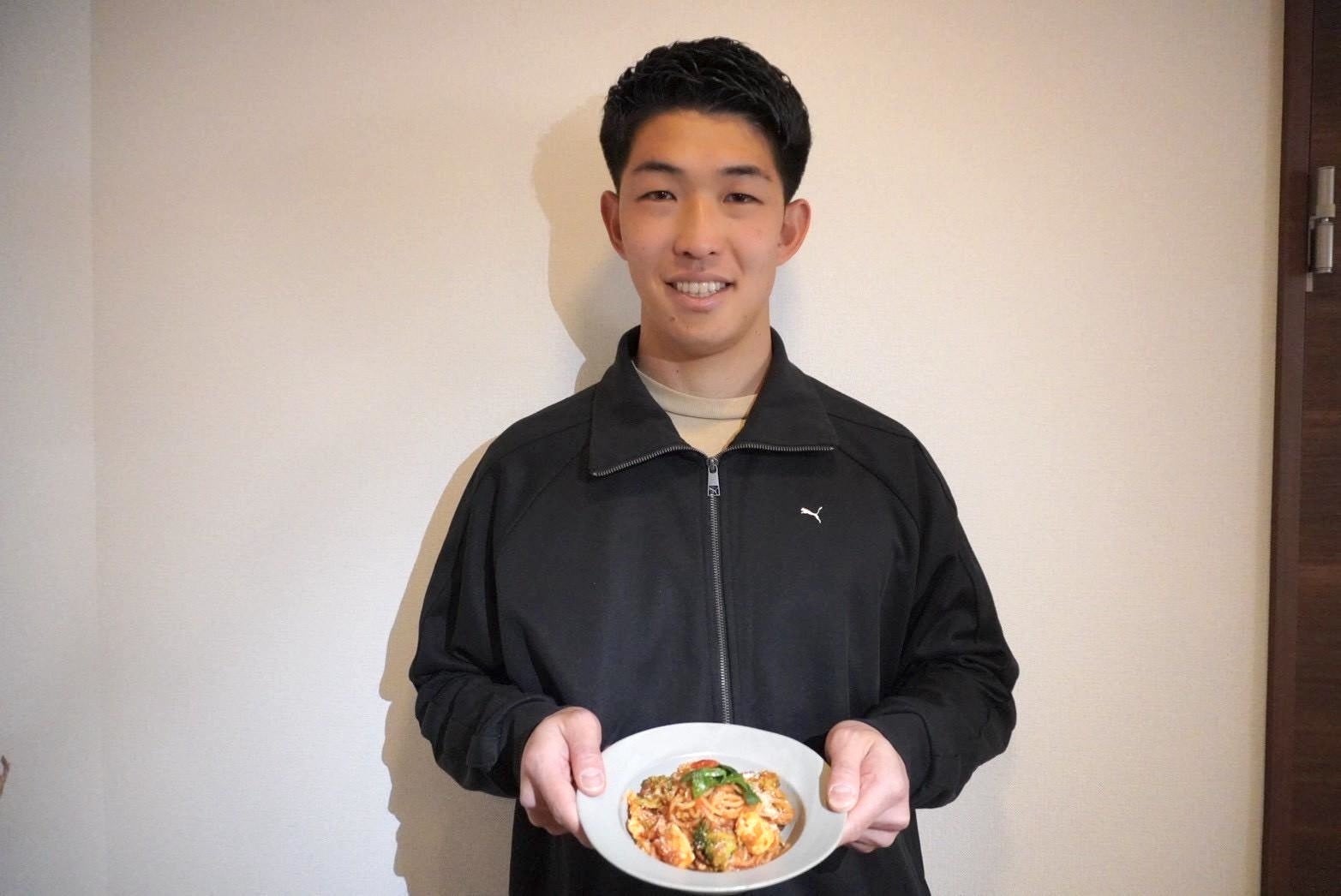 サッカー日本代表GK・早川友基選手が「スーパー麺」オフィシャルアスリートパートナーに就任インタビュームービー＆リカバリーレシピ公開