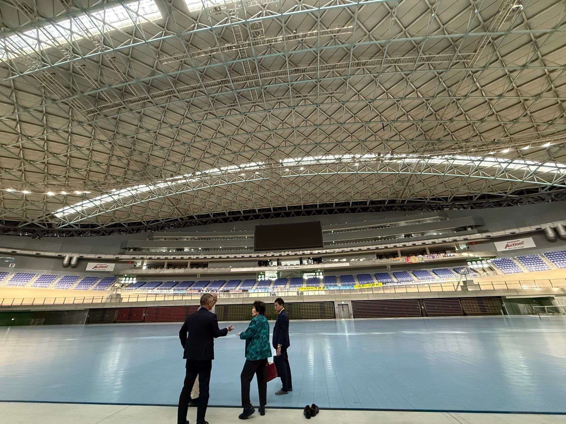 【北九州最大級】約400人のママが 北九州メディアドーム に集結　設立以来初のバレーボール大会開催