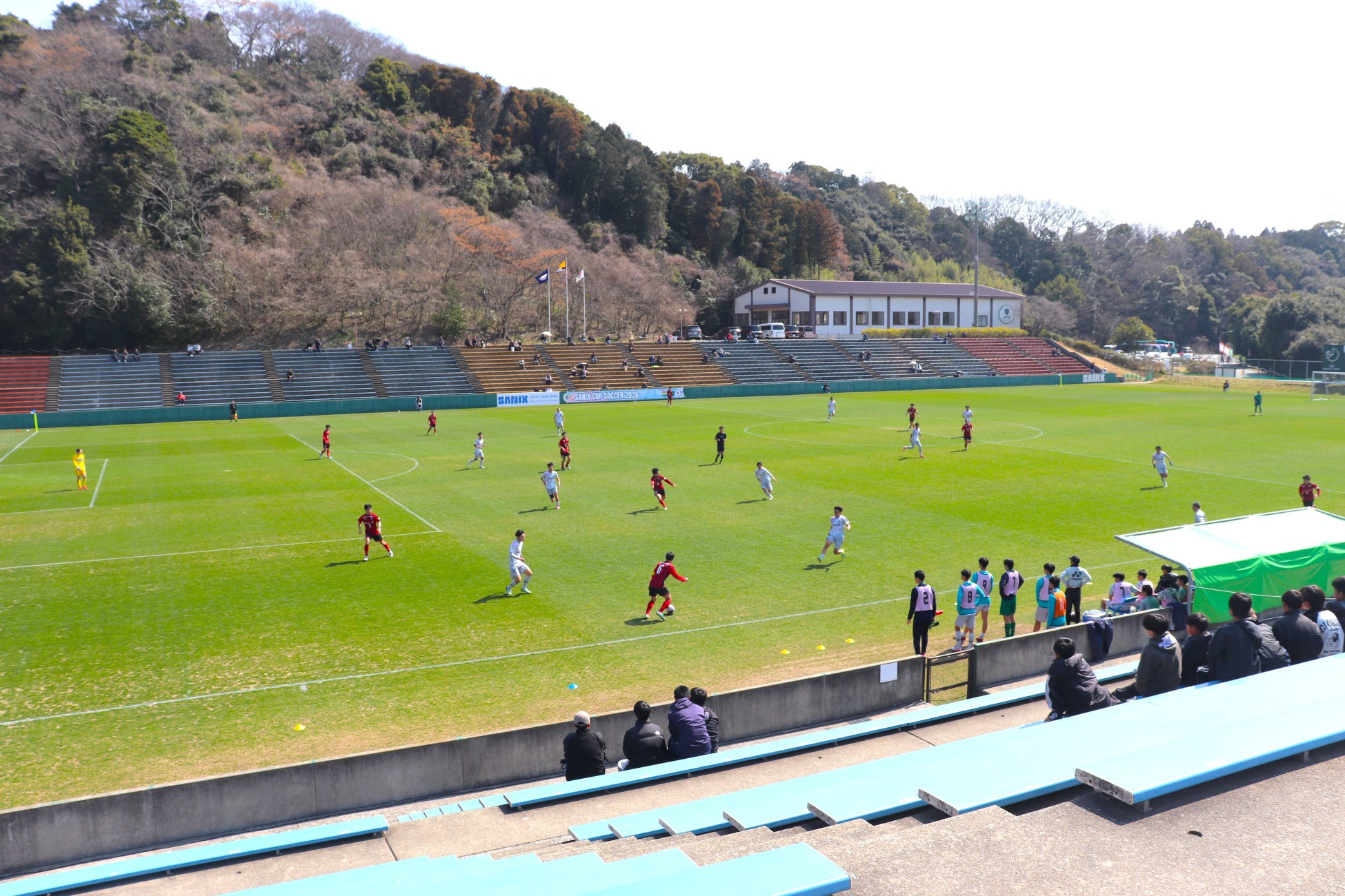 堺整骨院グループが「サニックス杯国際ユースサッカー大会2026」に、救護トレーナーとして参加しました！