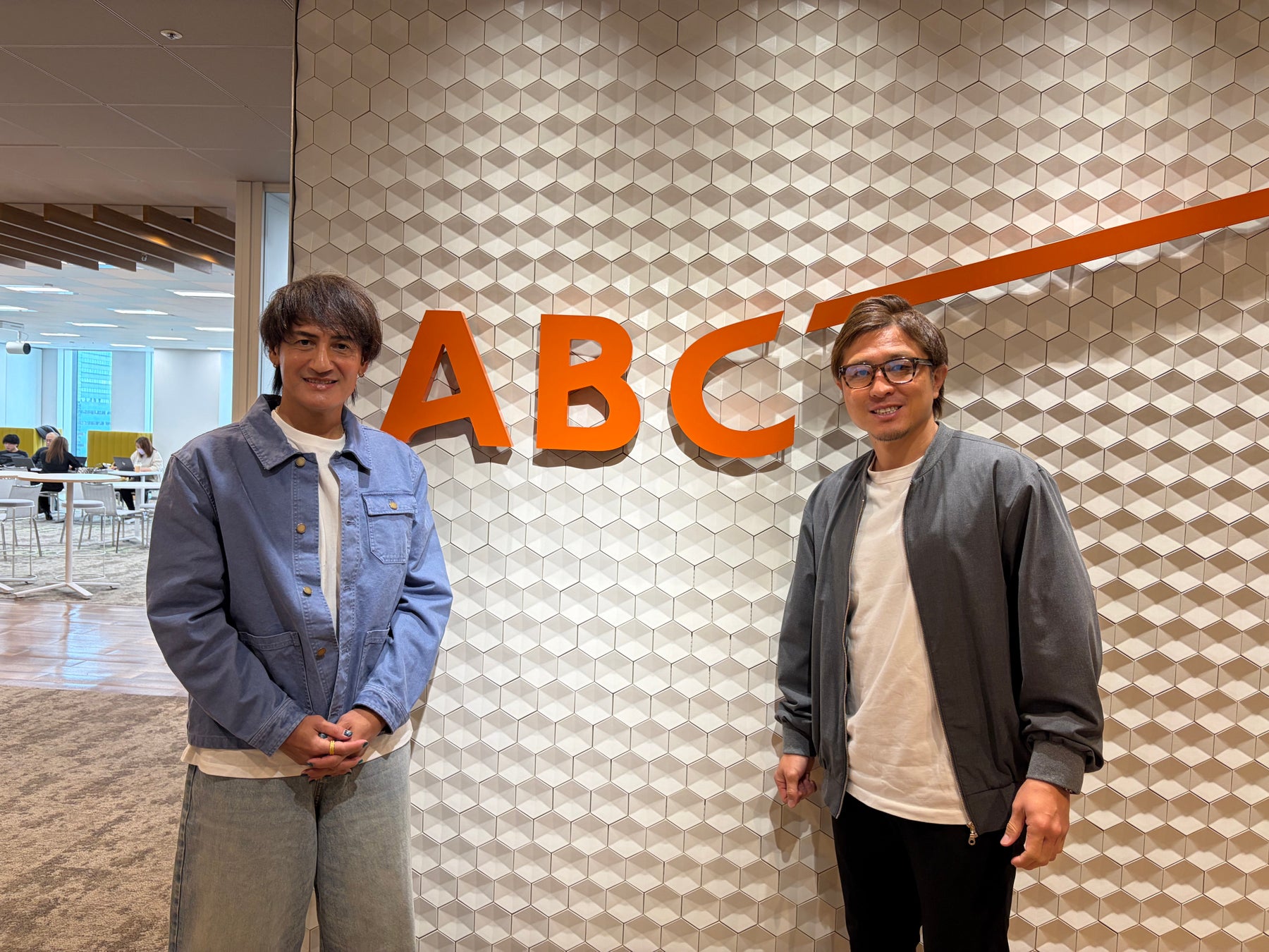 サッカーのGK（ゴールキーパー）だけを語る“日本初”のPodcast誕生「本並健治と那須大亮のGKの言い分」がABCラジオPodcastでスタート！