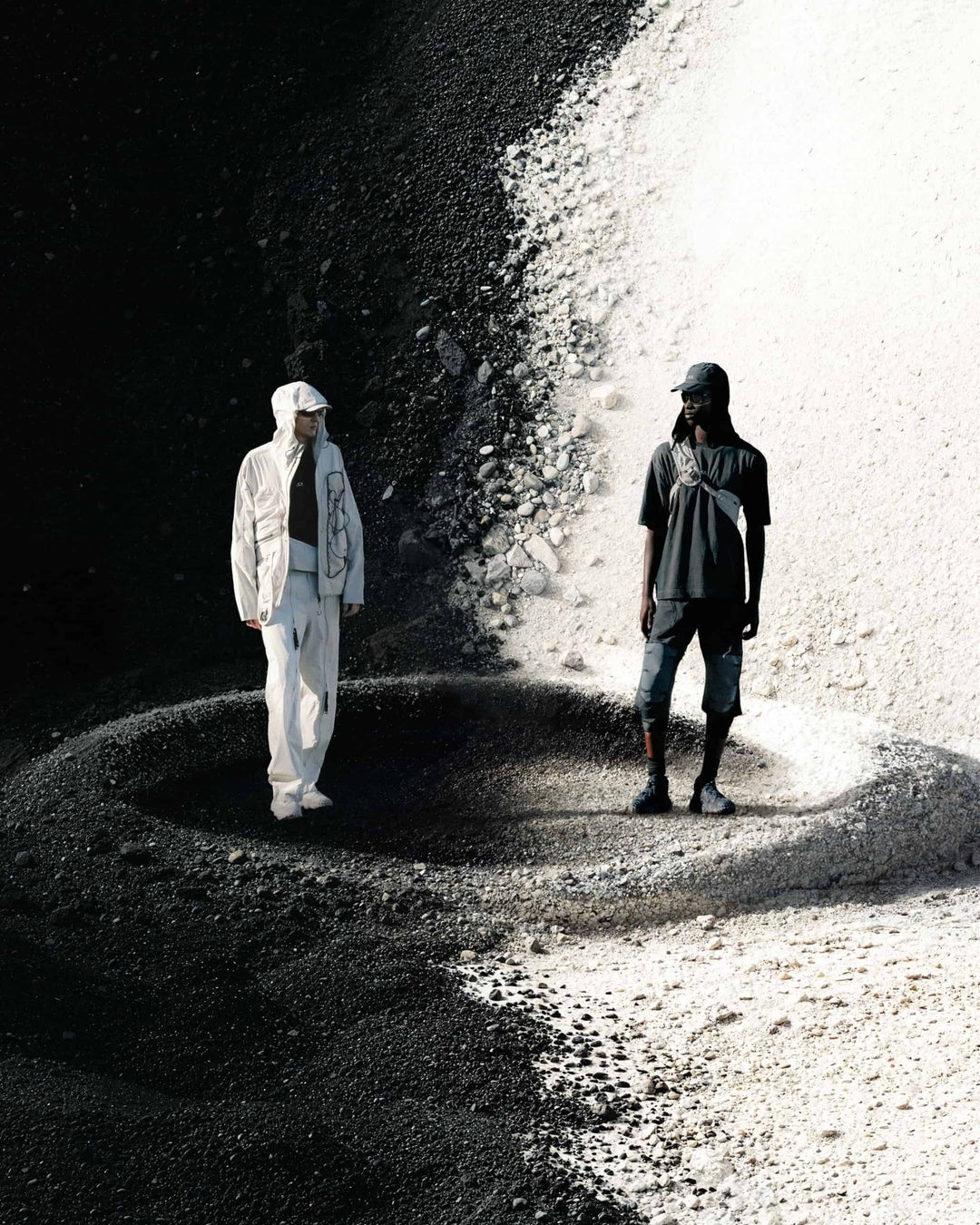 オークリー Latitude SS26コレクション：見たことのないフォルムを現実世界へ