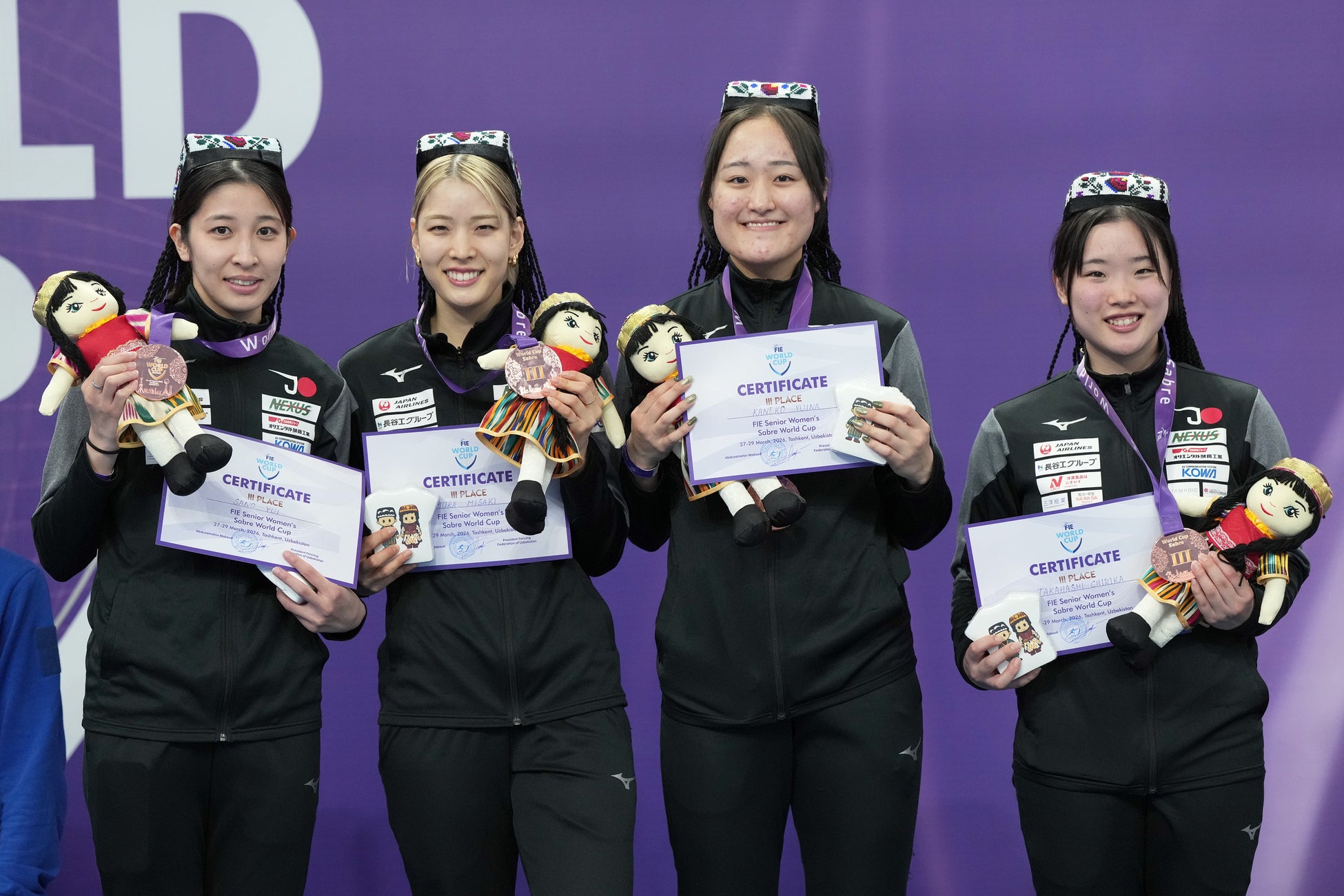 フェンシング女子サーブル日本代表、ワールドカップ団体戦で銅メダル獲得！