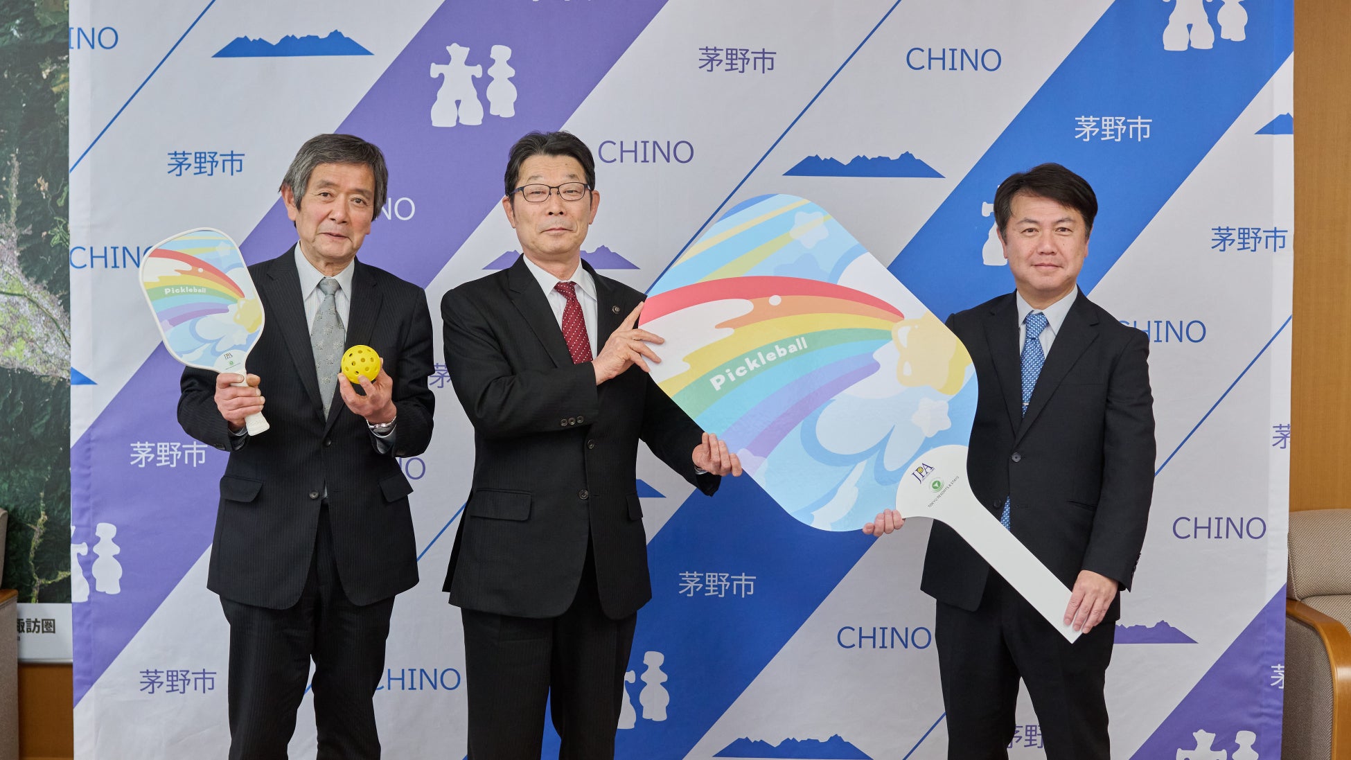 東急リゾートタウン蓼科が茅野市内の全公立小学校へ次世代スポーツ「ピックルボール」用具を寄贈