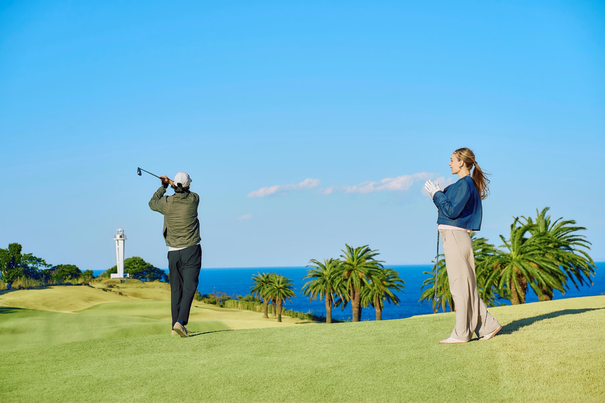 【川奈ホテル・ホテルゴルフコース】絶景トーナメントコースをカート周遊＆プチゴルフ体験