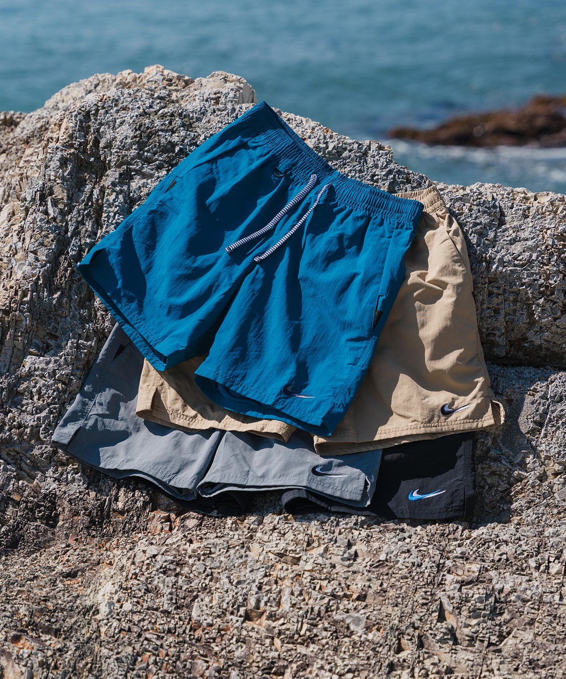 【NIKE SWIM × EDIFICE】デイリーな街着としても活躍するまさに水陸両用の万能スイムショーツをWEB限定で発売