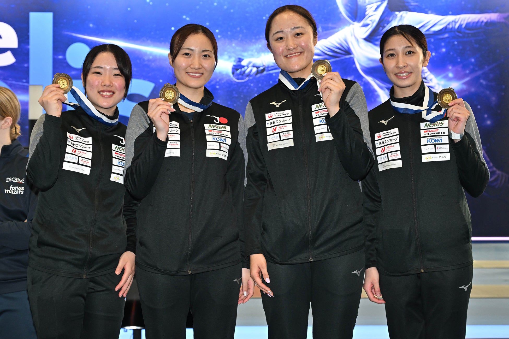 フェンシング 女子サーブル日本代表、ワールドカップ団体戦で2大会連続銅メダル獲得！