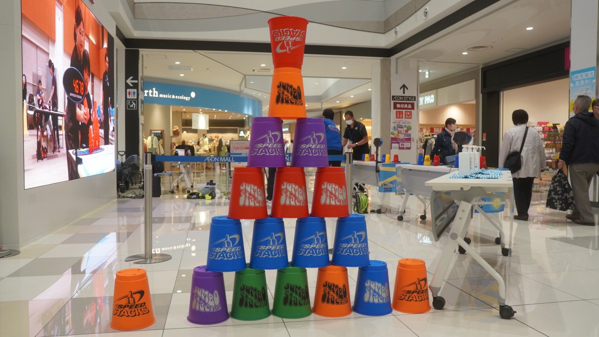 子どもの集中力を“遊びながら育てる”新プログラム幼稚園・小学校・企業研修でも導入進む「ジャンボスタッキング」