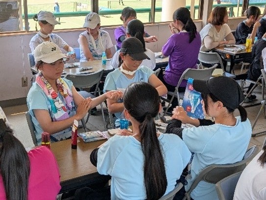 【実施レポート】高校テニス部を対象とした「紫外線対策講座」を実施しました！