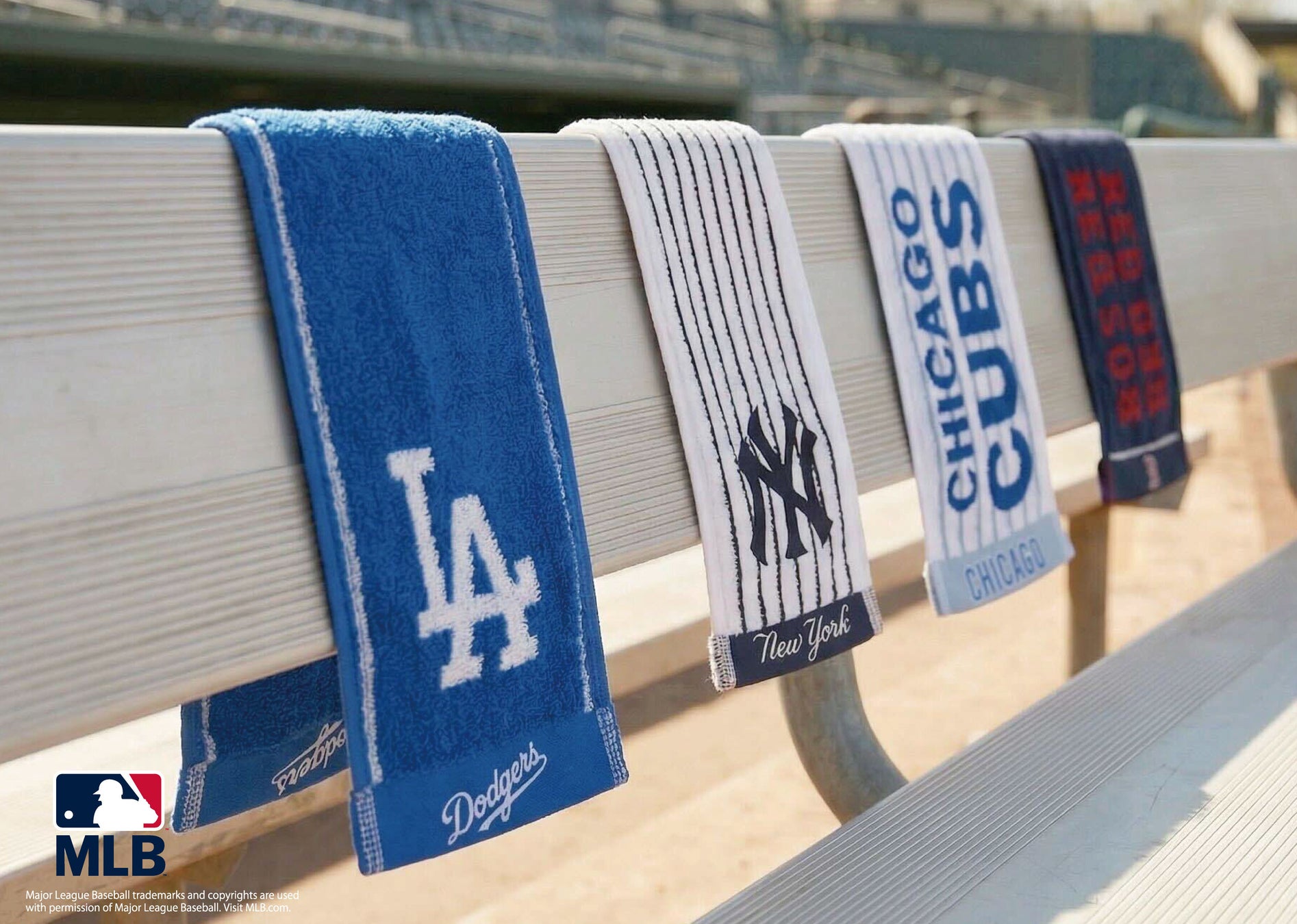 世界を熱狂させるMLBの熱気とともに夏を乗り切る！「MLB公式クールネックタオル」が新登場。～ドジャース、ヤンキース、カブス、レッドソックスの人気4球団デザインでスタイリッシュに～