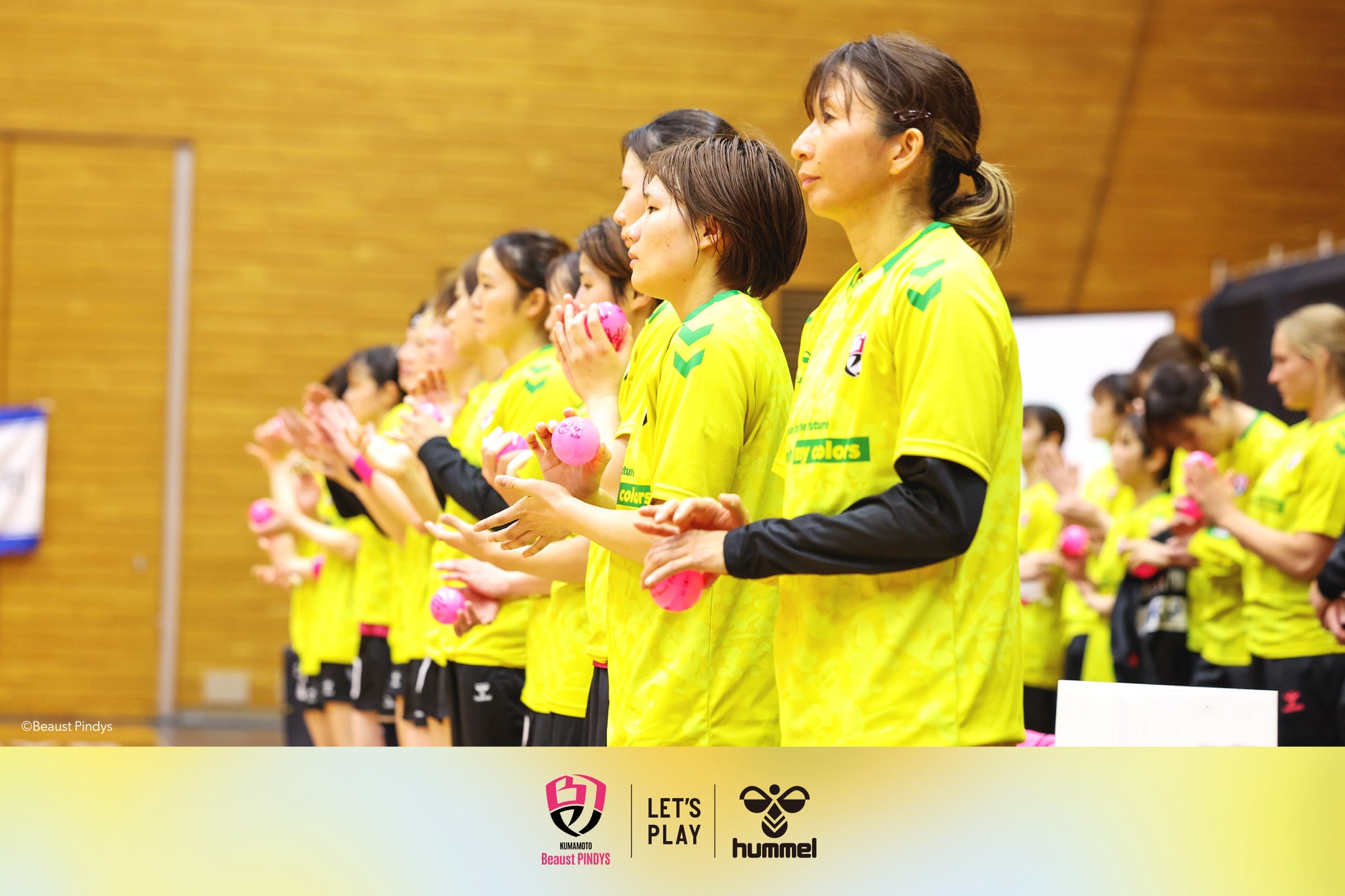 ヒュンメルが熊本ビューストピンディーズのミモザシャツでチャリティーオークションを開催！