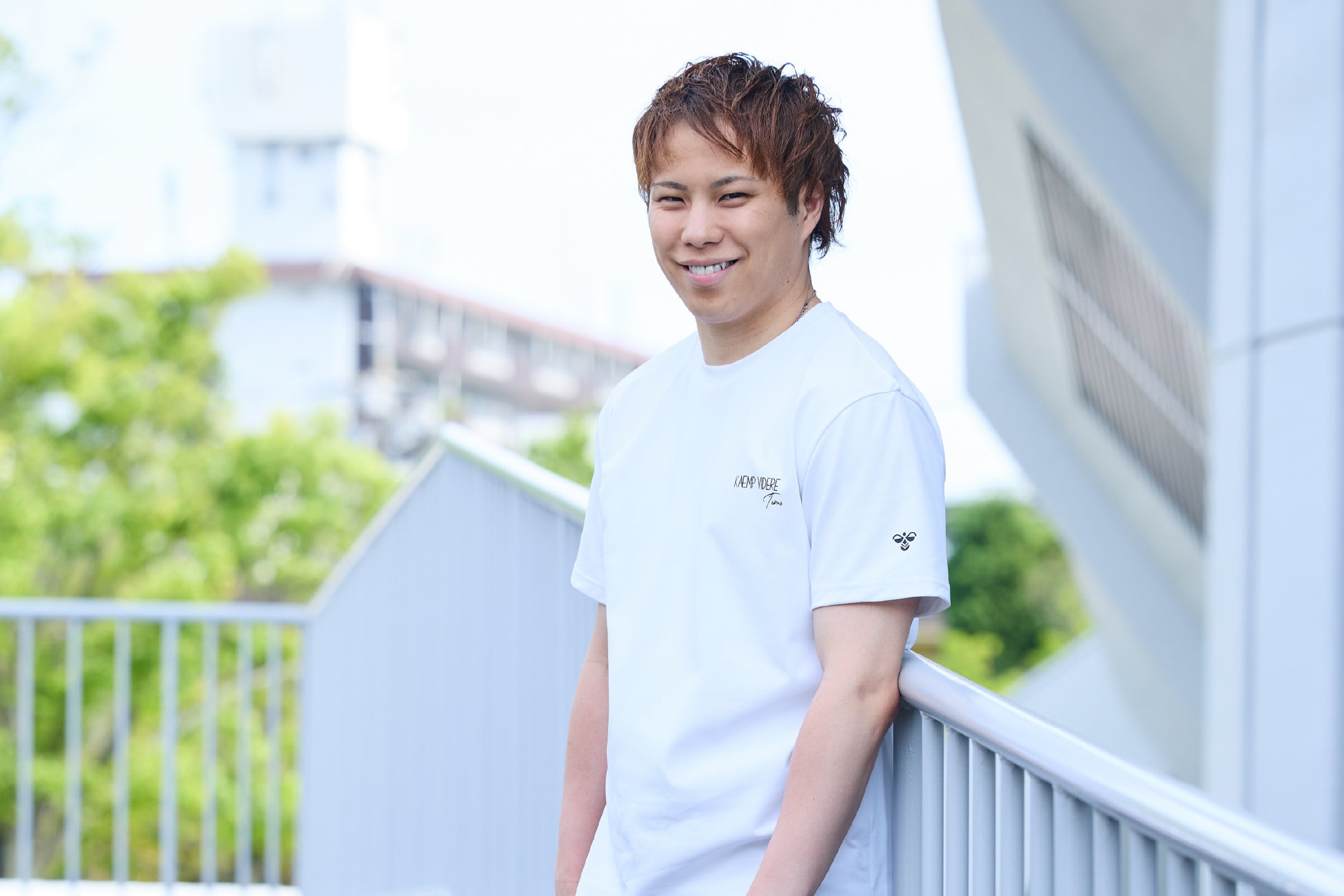 ヒュンメル×山本智大、「戦い続けろ」とメッセージを送るコラボTシャツ