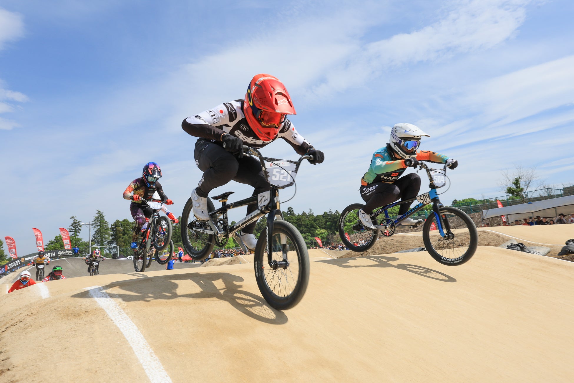 木内彪凱と畠山紗英がJBMXF大東建託シリーズ第2戦千葉大会で今期初優勝！