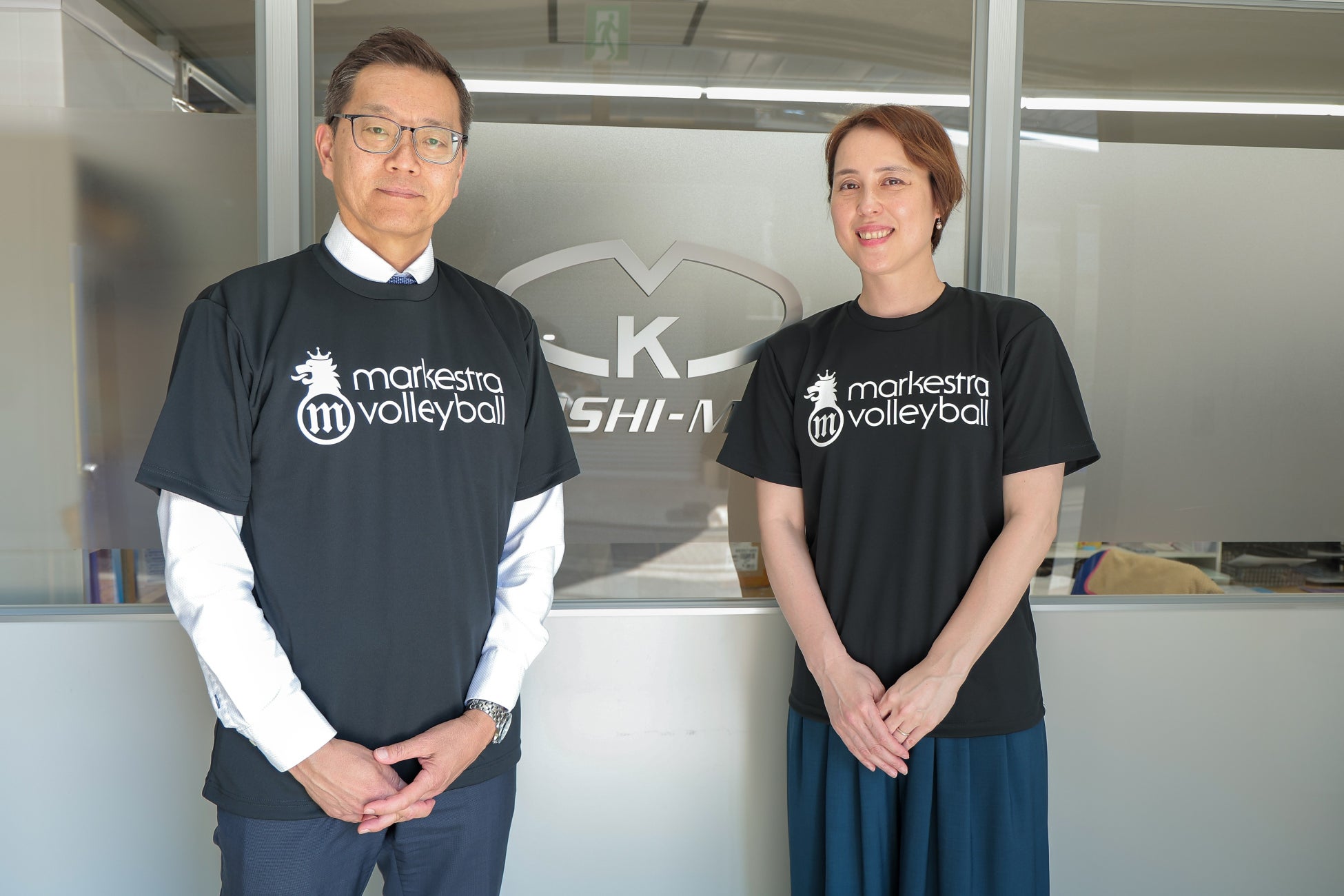 創業67年のスポーツマーキング企業の小西マーク株式会社は、展開するバレーボールウェアブランド「MARKESTRA」のアンバサダーに元Vリーグ選手・大山未希氏が就任！