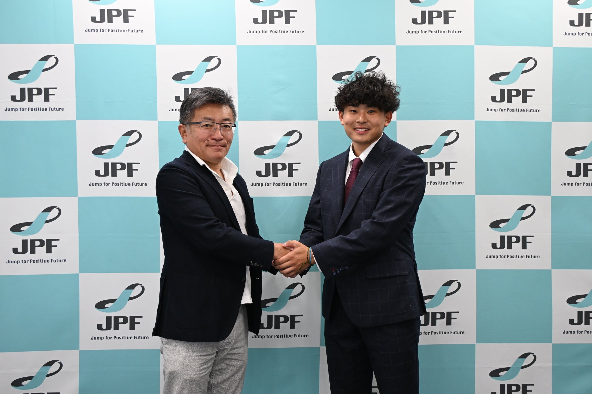 JPF奨学金2期生・木内彪凱選手が株式会社JPFを表敬訪問