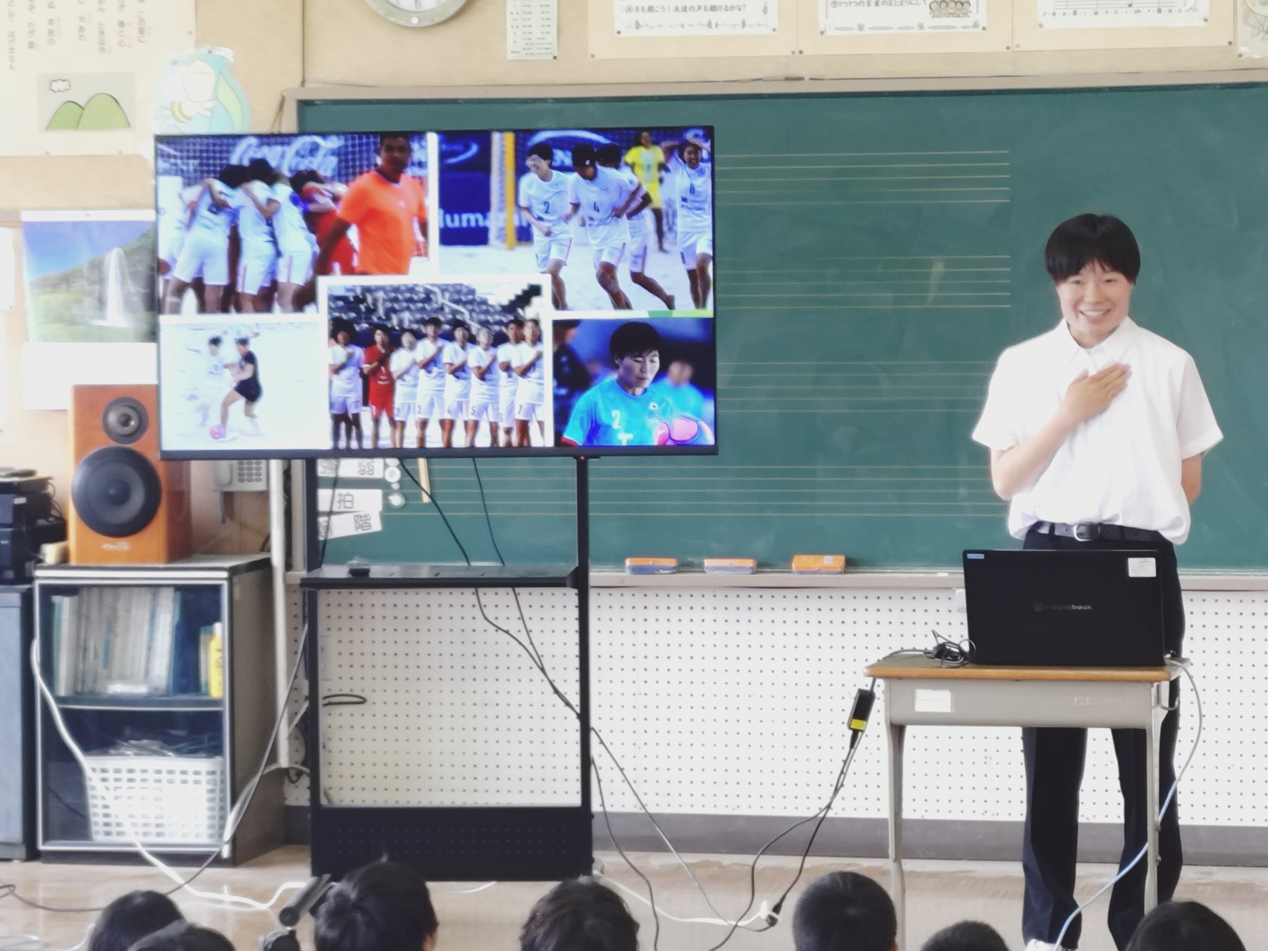 【教師×ビーチサッカー選手】西尾先生、豊橋・下条小学校で世界大会を報告