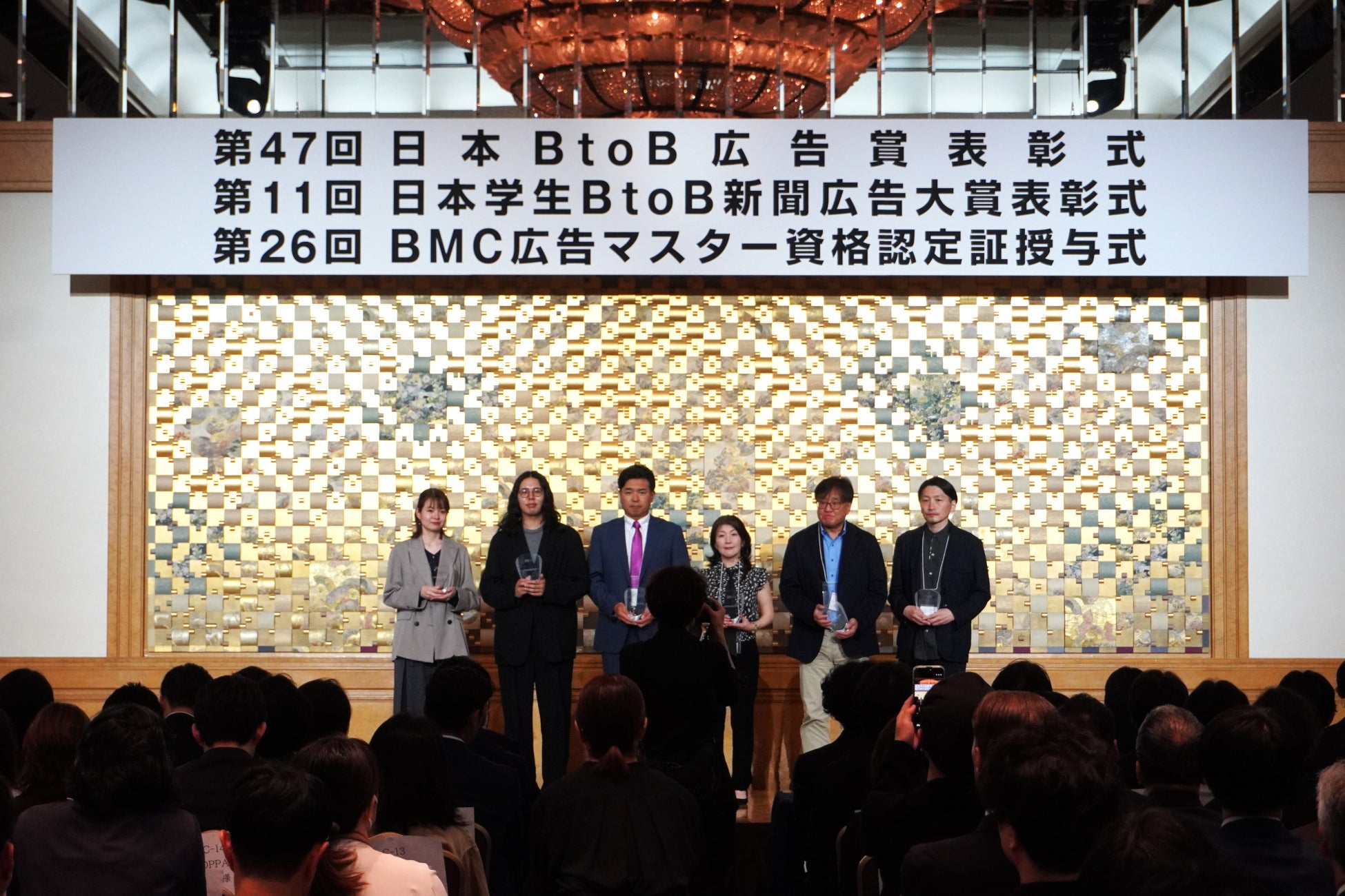 「第47回日本BtoB広告賞」にて銀賞を受賞！日本財団パラスポーツサポートセンター団体パンフレット　～10年の歩みと多様なステークホルダーとの連携を、スピード感と柔軟性のあるデザインで視覚化～