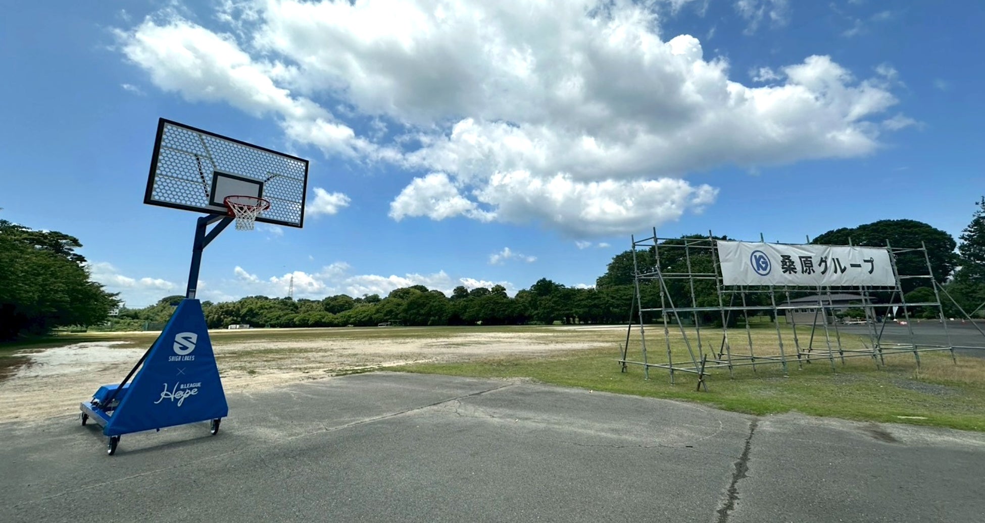 滋賀レイクスより安曇川スポーツセンター（一般開放エリア）へバスケットボールリングを寄贈　B.LEAGUE Hopeの一環として、地域の子どもたちがスポーツに親しめる場づくりへ