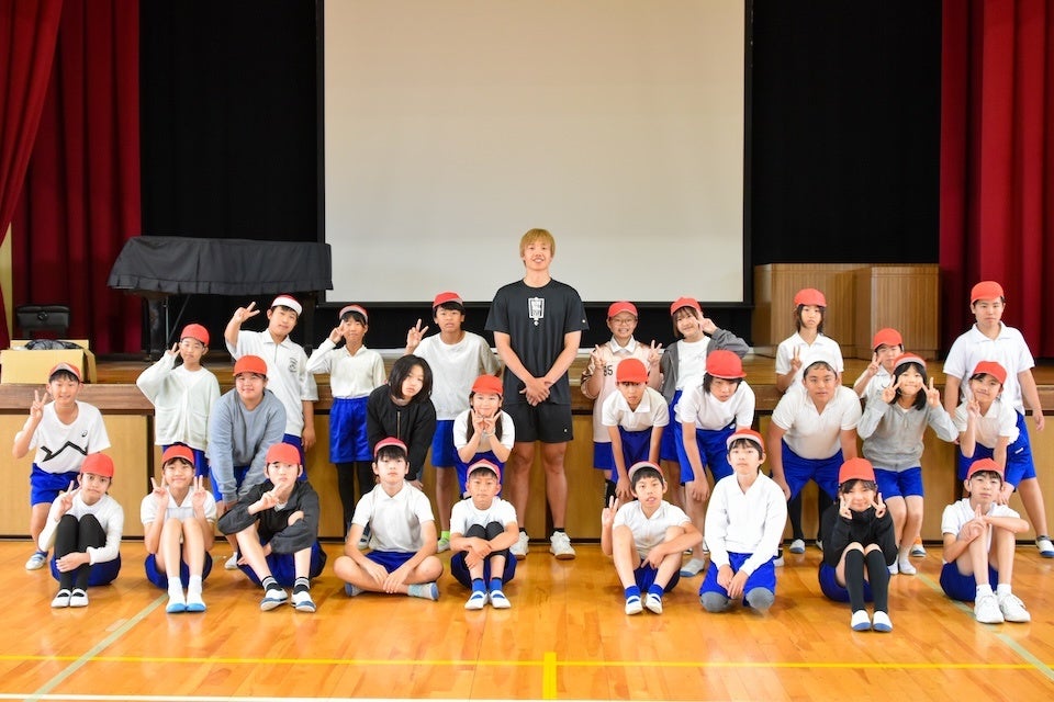 「いいときも悪いときも、その時にできることに集中する」シーホース三河・西田優大選手が小学校の「夢の講演」で児童へエール