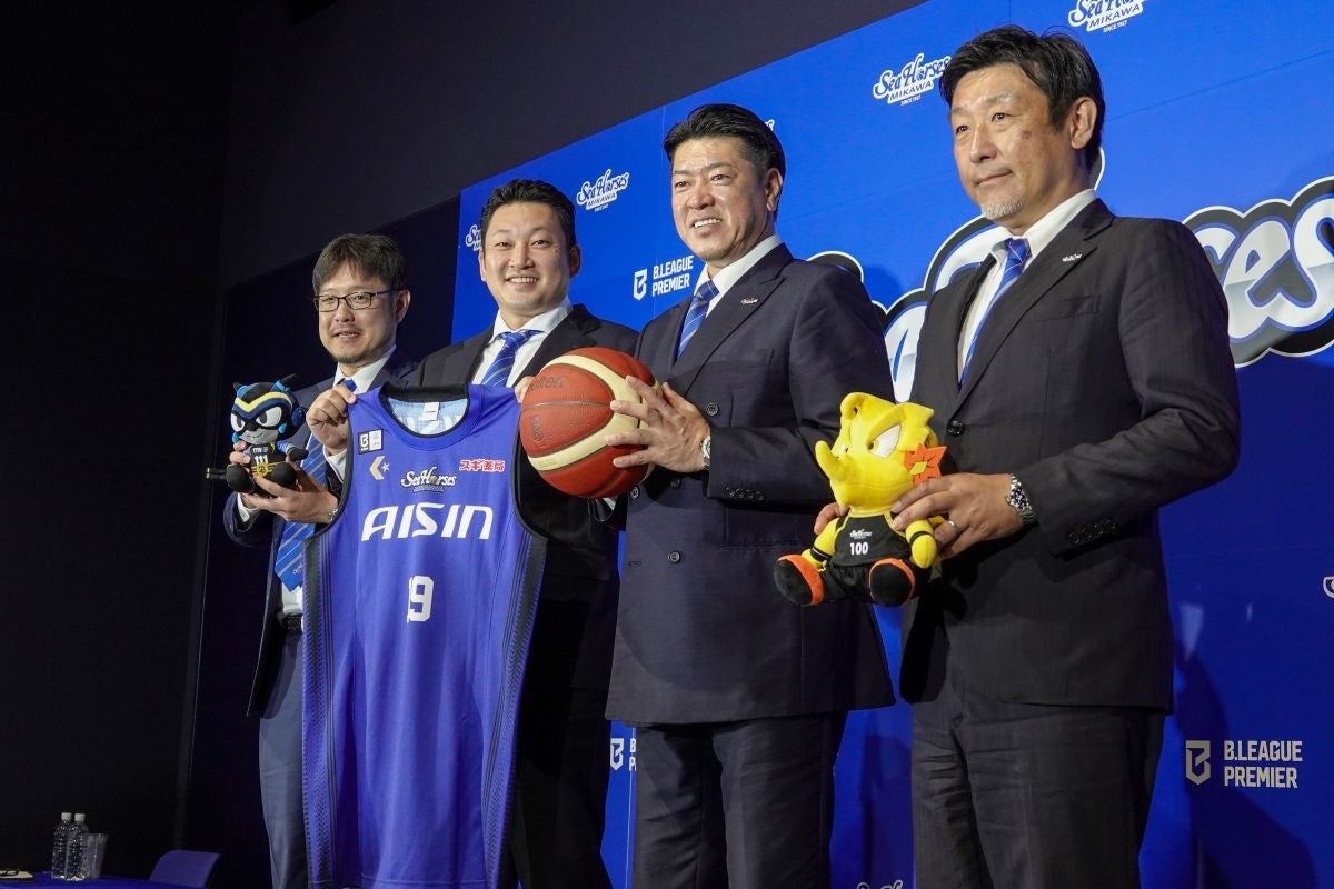 選手契約継続のお知らせ(#30 アーロン・ホワイト選手)
