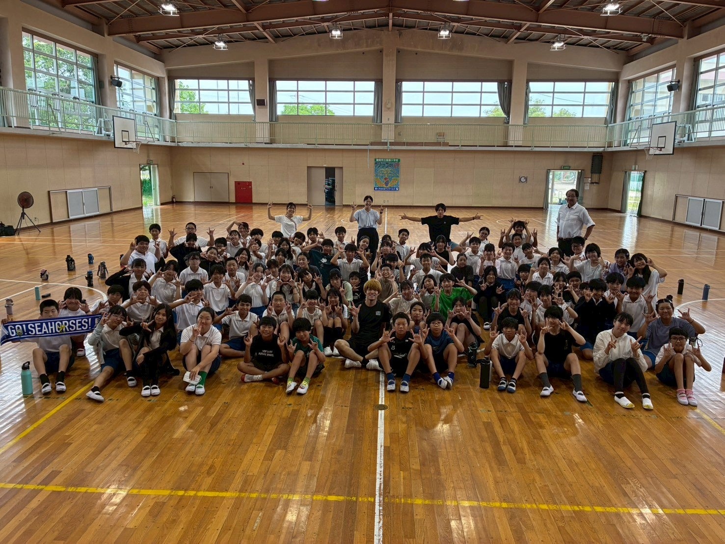 【シーホース三河】#7 長野誠史選手が碧南市立鷲塚小学校を訪問！6年生へ「夢」をテーマに講演、白熱のバスケ交流でブザービーターも炸裂