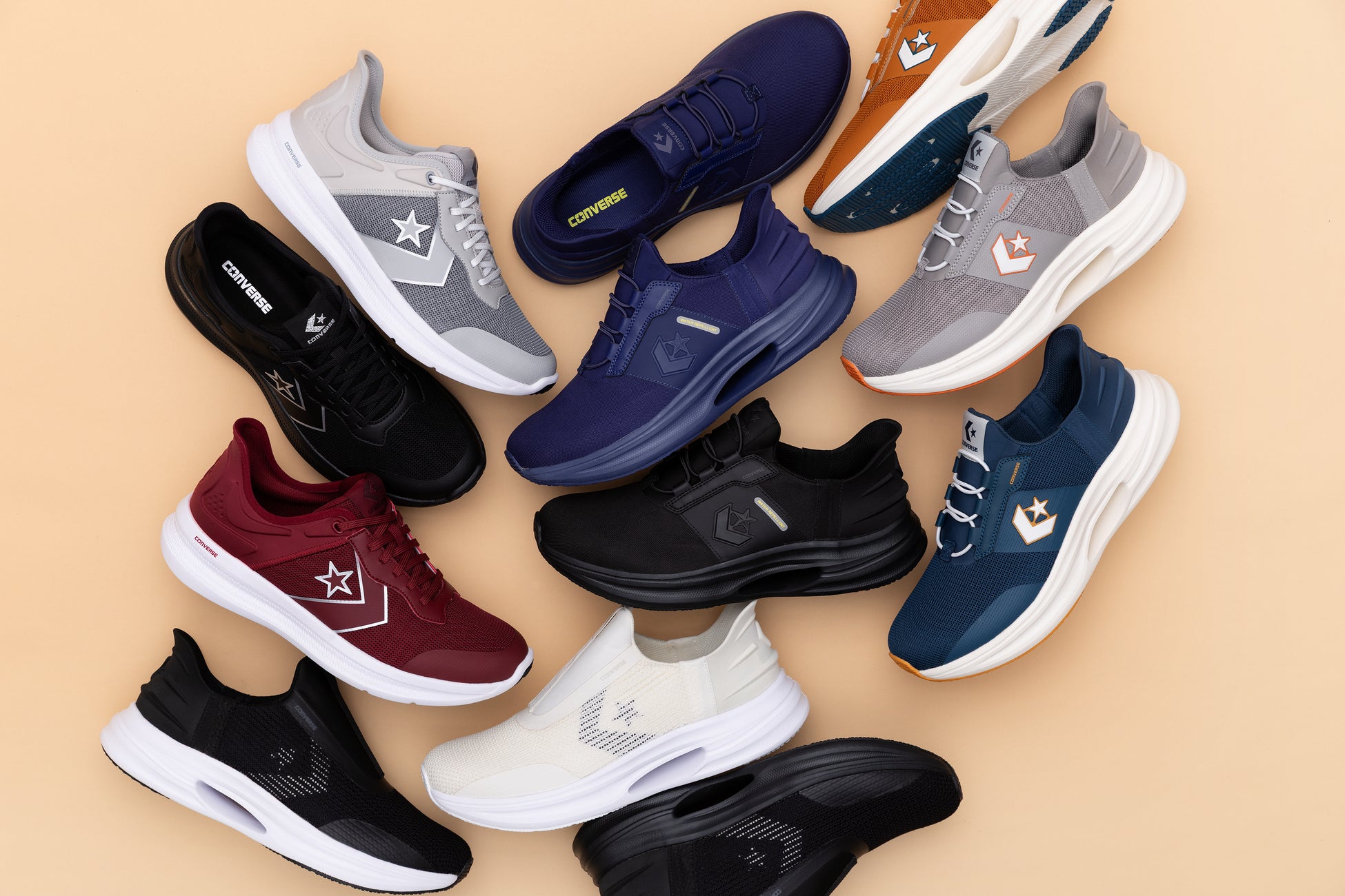 ライフスタイルに合わせて選べる。CONVERSEのハンズフリーシューズ「SLIT SLIDE」シリーズ