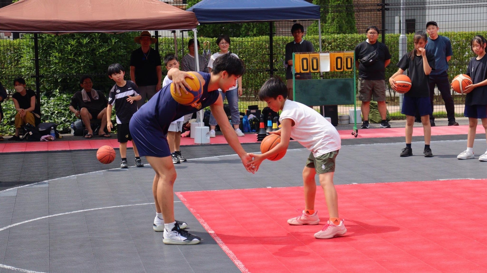 3×3専用コートを、子どもたちの学びの場に富山市で「第1回 3×3バスケ Challenge」を開催