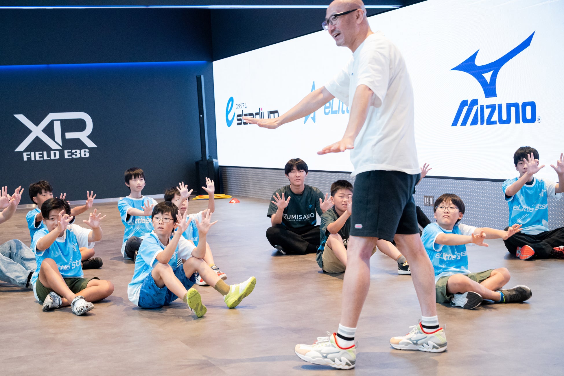 花王ビオレ、本田圭佑が発起人の4人制サッカー「4v4」とパートナー契約を締結。全国各地で参加費無料の「4v4 ビオレ CUP」を開催決定!